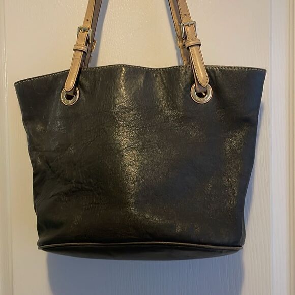 Michael Kors Leather Bag - Picture 1 of 13